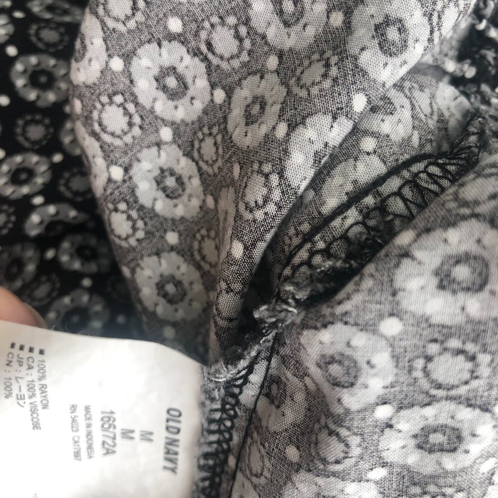 Old Navy Skort - Size M - Black/white